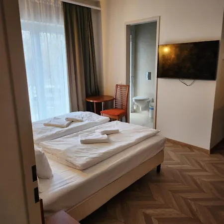 Csillag Hotel 3*