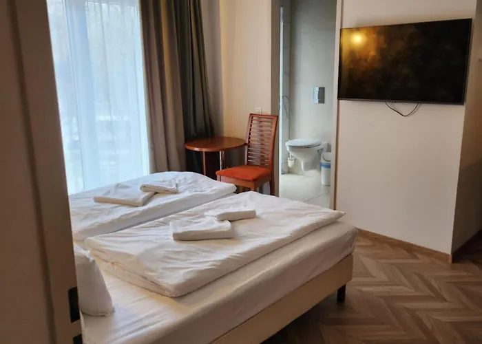 Csillag Hotel 3*